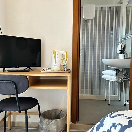 Hotel Cecile ปิซา ภายนอก รูปภาพ