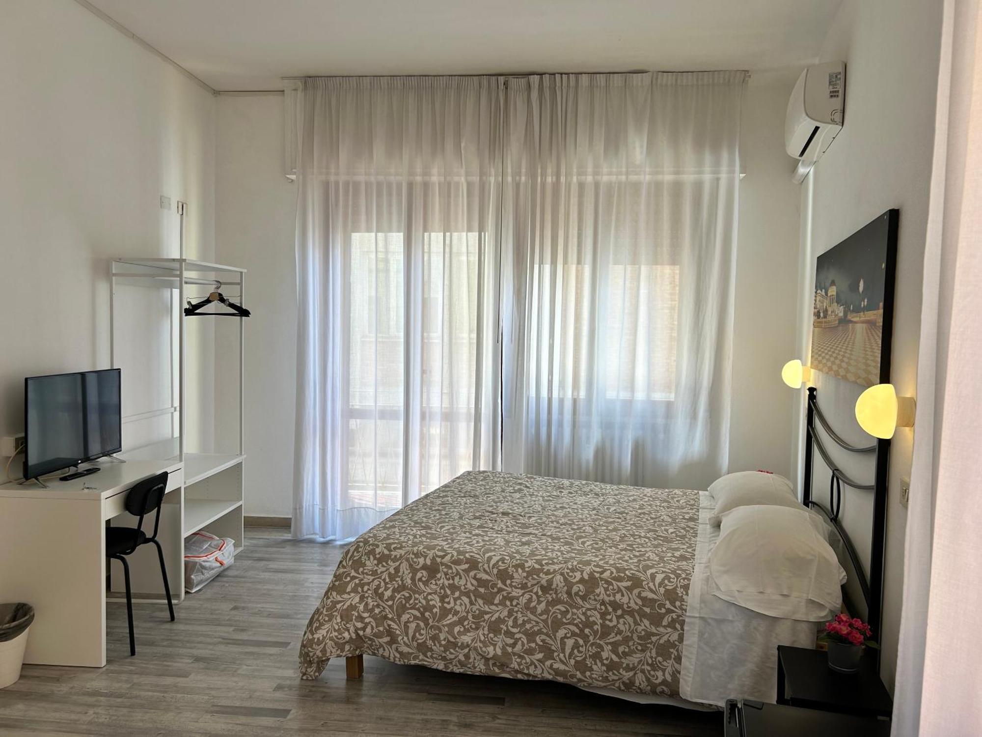 Hotel Cecile ปิซา ภายนอก รูปภาพ